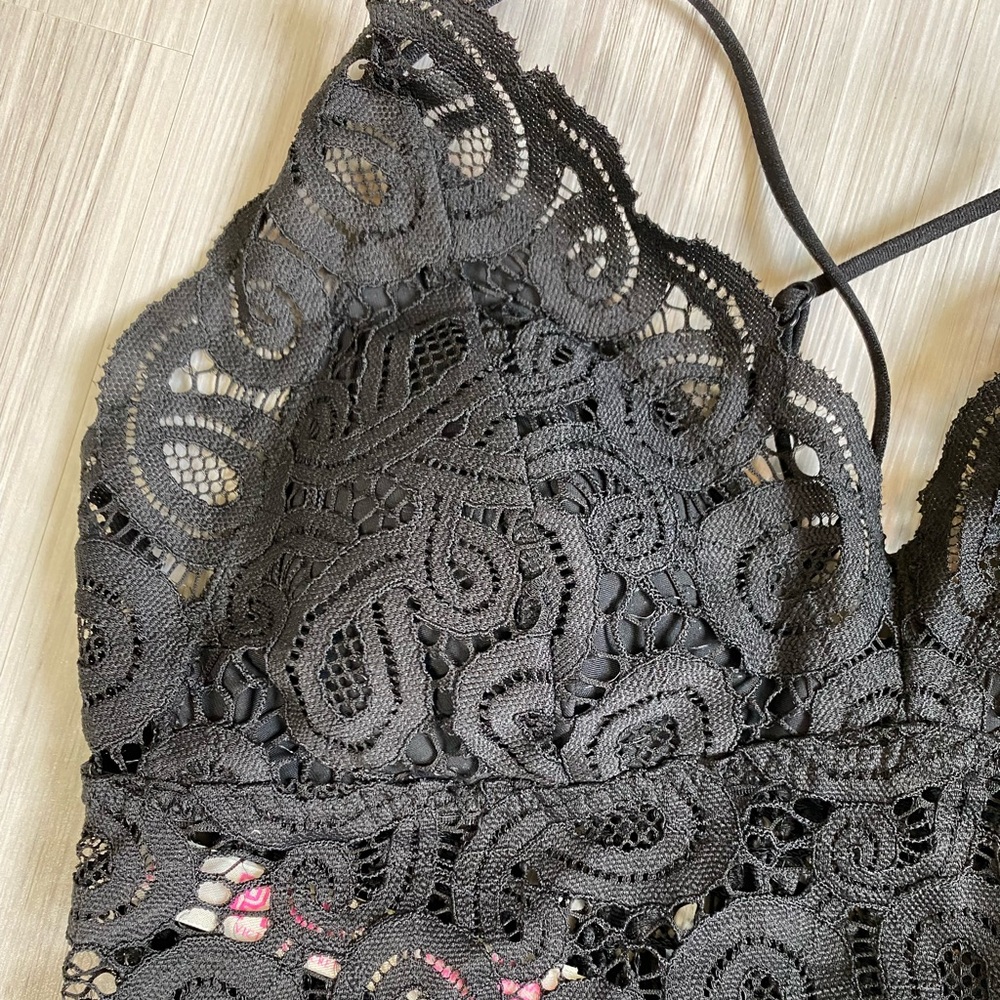 PINK Victoria’s Secret black lace bralette Small - Picture 6 of 9